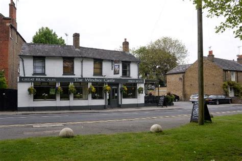 Review of The Windsor Castle Pub, Windsor, England - Tripadvisor