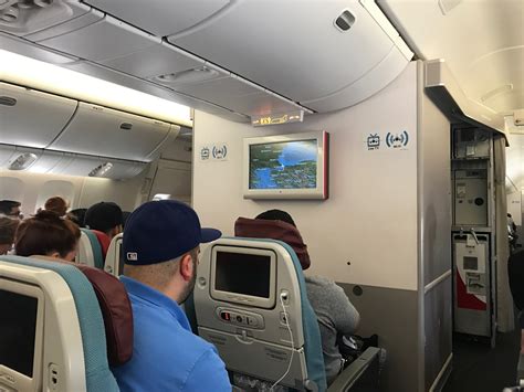 Review of Turkish Airlines flight Istanbul → Manchester in Economy