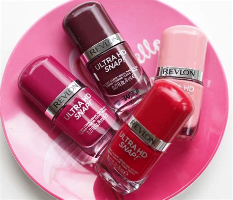 Revlon Ultra HD Snap nail polish cherry on top - Boots