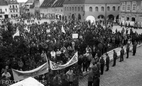 Revolta brasov 1987 world.  &Icirc;n anii '80, rom&acirc;nii suf Nov 14, 2022 · Revol...