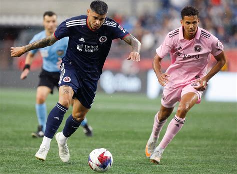 Revolution beat Philly 2-1 in season finale, finish in fifth