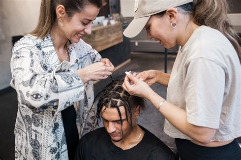 Revolutionieren Sie Ihr Aussehen mit einer Haarperücke für Männer