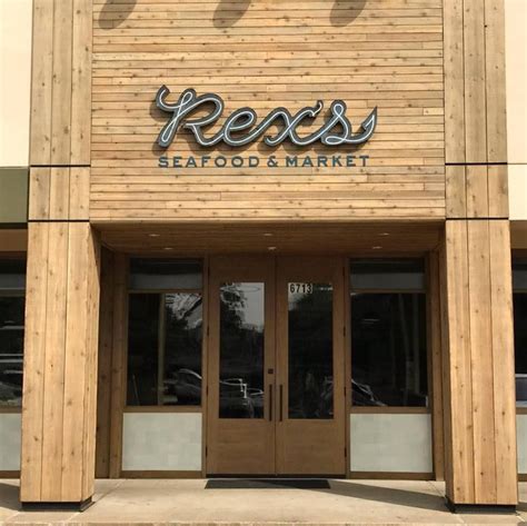 Rexs seafood. The first Rex’s opened with an emphasis on providing Dallas with delicious, fresh seafood from around the world. Customers soon asked for prepared meals and the restaurant side of the business was born. Continuing the trend of pioneering fresh seafood offerings, Beau Bellomy took his father’s torch in 2015 and opened his own Rex’s Seafood ... 
