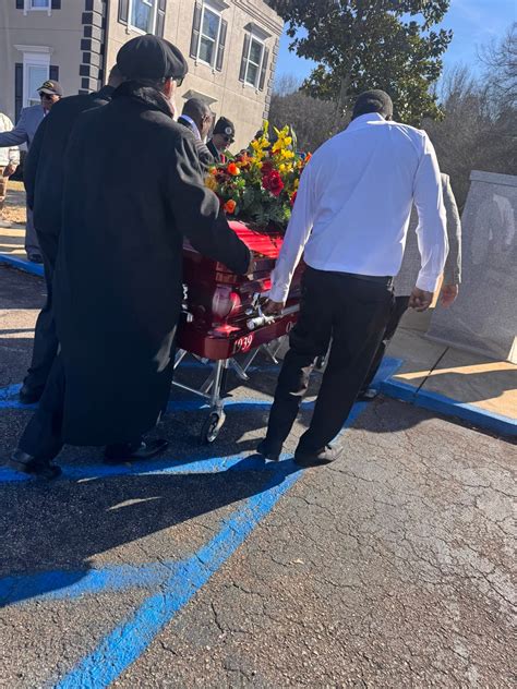 Reynolds funeral home decatur al.  At Reynolds Funeral Home, we remain commit...