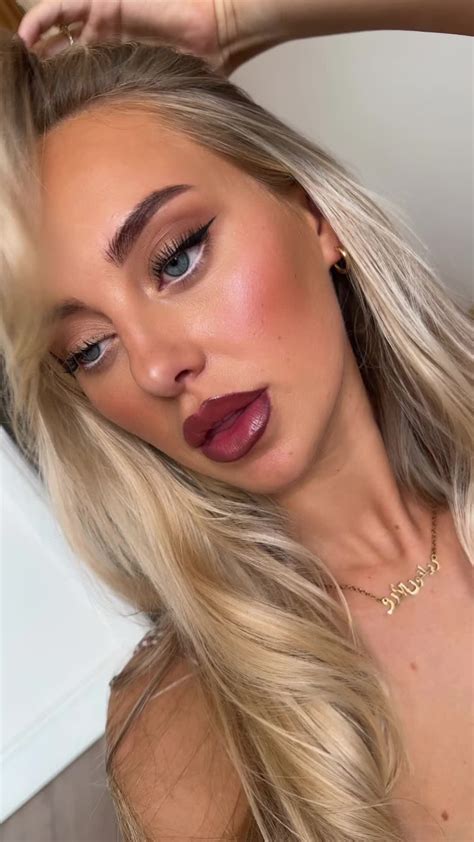 Rhiannon Bluee Onlyfans Leak