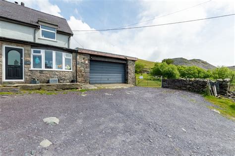 Rhiw Goch, Rhosgadfan, Gwynedd, LL54 2 bed cottage - £60,000