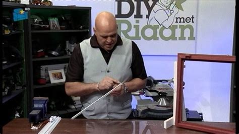 Riaan Garforth-Venter. TV Presenter(DIY