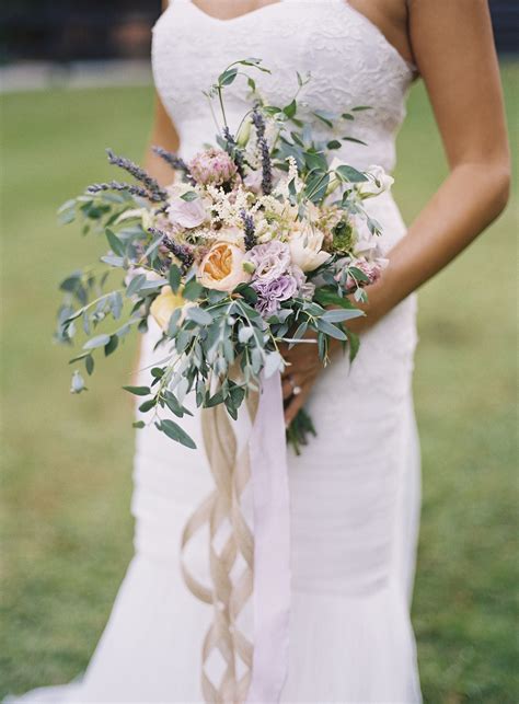 Ribbons Hanging from Bouquet - Love it or Leave it?