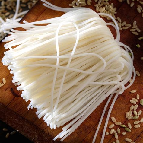 Rice noodle. May 9, 2023 · 23 Rice Noodle Recipes to Slurp Right Up. Quick-cooking noodles to soak, simmer, and stir-fry. By Joe Sevier and The Bon Appétit Staff & Contributors. May 9, 2023. Photograph by Cody... 
