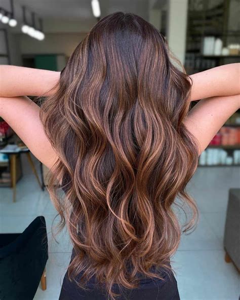 Rich chocolate brown hair. Oct 26, 2023 ... 763 Likes, 24 Comments. TikTok video from Made up by C Rose (@madeupbyc.rose): “Copper to dark chocolate brown When tinting hair from ... 