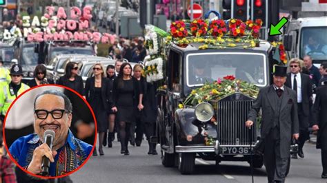 Richard smallwood funeral vimeo. .  <a href=https://www.volkswagen-mogilev.by:...