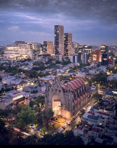Richardson White  Mexico City