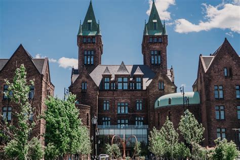Richardson hotel buffalo. Mar 2, 2023 · Mar 2, 2023. Listen to this article 4 min. With the Richardson Hotel set to open March 3, a longtime Buffalo restauranteur has signed on as a consultant to help developer Douglas Jemal reopen the ... 