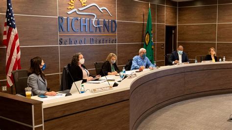 Richland School Board violated WA open meetings law over …