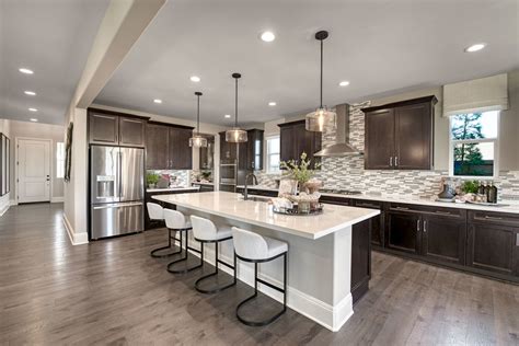 Richmond American Debuts New Model Homes in Folsom