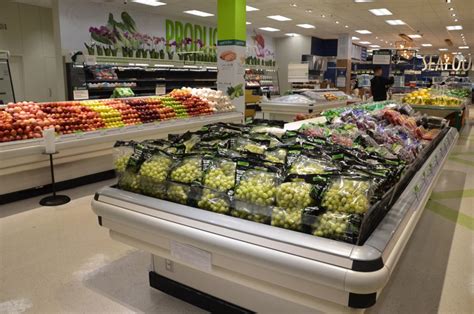 Richmond asian grocery. Lotte Plaza Market will open its first Richmond-area location at 7801 W. Broad St. The Maryland-based grocer is taking over the 45,000-square-foot space in the Olde Towne Shopping Center left vacant by … 