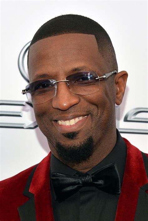 Rickey Smiley is a renowned American American stand-up comedian, television host, actor, and radio personality. In this writing, we have added the Rickey Smiley's age, height, weight, net worth, girlfriend/affairs here.. 