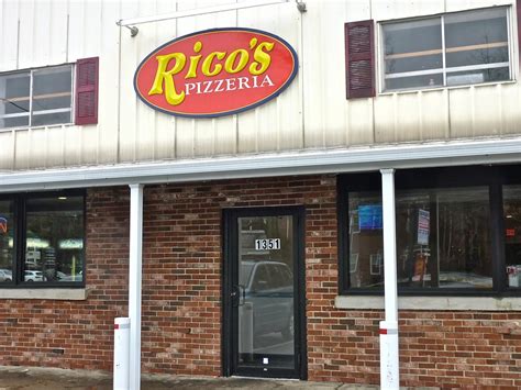 Ricos walpole. Rico's, located on Main Street near Norfolk Road, offers pizza in a variety of sizes, as well as subs and sandwiches. Its popular special is two large pizzas – one with a topping, one cheese – for just $15. It also serves Mediterranean-style cuisine such as kebobs and gyros. Delivery to Walpole is available. There is limited seating inside. 