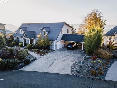 Ridgecrest HOA in Roseburg, OR