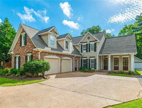 Ridgeland homes for sale. The average sale price for homes in Ridgeland, MS over the last 12 months is $410,041, up 7% from the average home sale price over the previous 12 months. Home Trends Median Price (12 Mo) $281,500. Median Single Family Price. $317,000. Median Townhouse Price. $494,500. Median 2 Bedroom Price. $240,000. 