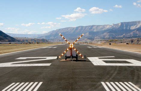 Rifle Garfield County Airport – Garfield County, Colorado