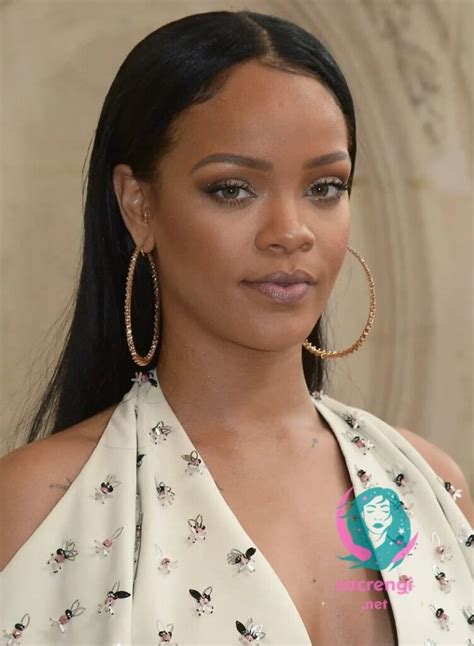 Rihanna saç