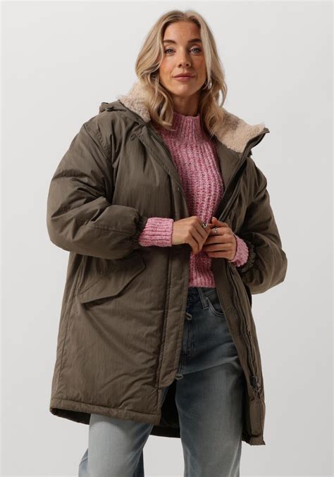Riley Parka Onlyfans Leak