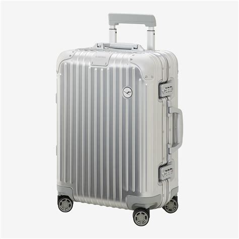 Rimowa. The unmistakable RIMOWA Original aluminium suitcase with its distinctive grooves is regarded as one of the most iconic luggage designs of all time. Size Cabin Plus 22.1 x 17.8 x 9.9 inch. Size guide. Airline compatibility. Colour … 