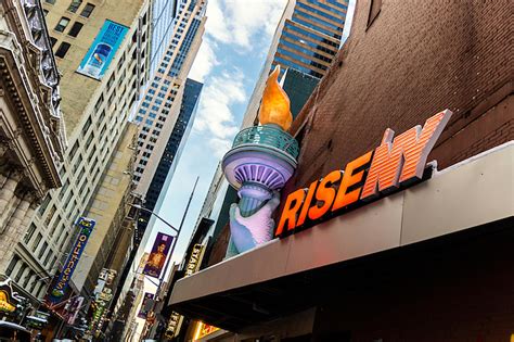 Rise ny photos. The first of its kind in Manhattan, our virtual reality NYC experience Rise is a ride to remember! If you’re looking to go sightseeing in NYC but want to see as much as … 