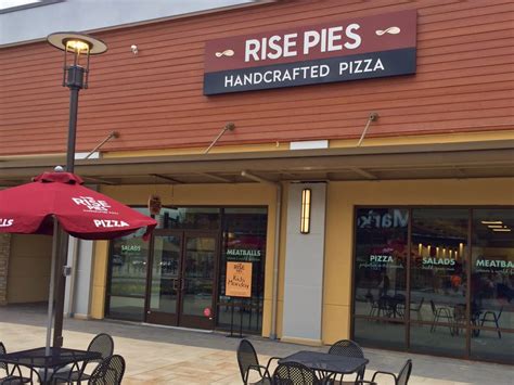 Rise pies. BBQ sauce, cheddar cheese, oven roasted chicken breast, caramelized onions and bell peppers. $9.99+. Da Bears Pizza. Italian tomato sauce, shredded mozzarella, pepperoni, meatballs and sausage. $9.99+. Veggie Lovers Pizza. Olive oil and garlic, shredded mozzarella, zucchini, broccoli, red onion, tomatoes and mushrooms. 