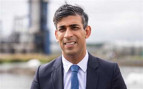 Rishi Sunak to green-light hundreds of new oil and gas licenses in North Sea