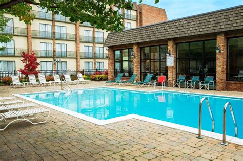 Rit inn and conference center. About. 3.0. Average. 209 reviews. #12 of 16 hotels in Henrietta. Location. Cleanliness. Service. Value. The RIT Inn & Conference Center, a premier hotel located in Rochester, New York, is perfectly located near most major … 