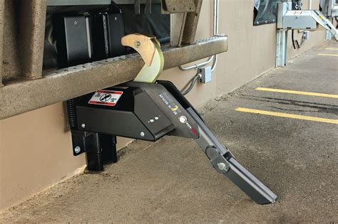 Ritehite - Rite-Hite Mechanical Dock Levelers are designed with safety and efficiency in mind. Whether you prefer ergonomic pull-chain operation or the convenience of attendant-free, truck-arrival dock leveler activation, our products prioritize both personnel and product safety.Notable features include automatic safety stops that protect against free falls, a …