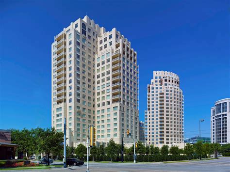 Ritz carlton dallas. The Las Colinas property will be Ritz-Carlton’s second location in Dallas. Uptown Dallas’ 16-year-old Ritz-Carlton Hotel completed a $22 million makeover last year. The 218-room hotel north of ... 