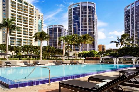 Ritz coconut grove. Soak in the sights of the Miami skyline, Biscayne Bay and Coral Gables from your private balcony at The Ritz-Carlton Coconut Grove, Miami. Every one of the hotel's 115 guest rooms and suites has one, along with floor-to-ceiling windows. 