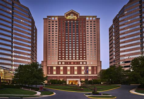 Ritz tysons. The Ritz-Carlton, Tysons Corner's luxury accommodations contrast cool metals with rich woods. Our McLean, Virginia, hotel is located in one of Northern Virginia's most desirable neighborhoods, a short distance from the iconic landmarks of downtown Washington, D.C., and is connected to high-end shopping at Tysons Galleria. 