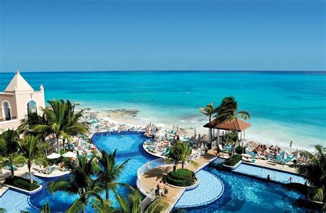 Riu cancun reviews. 13,397 reviews. #34 of 43 all-inclusives in Cancun. Location 4.7. Cleanliness 4.4. Service 4.4. Value 4.2. The 24h All Inclusive Hotel Riu Cancun opens all year round and is located right on the beautiful beach of Cancún, in the Corazone area which is the modern hotel zone with American-style shopping center, various restaurants, bars and ... 