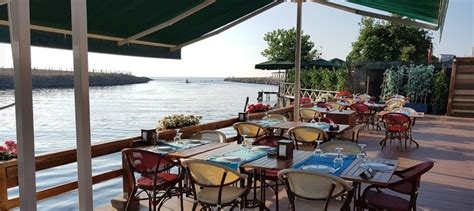 Riva Balıkçısı Faruk yeri ve telefon , İstanbul.