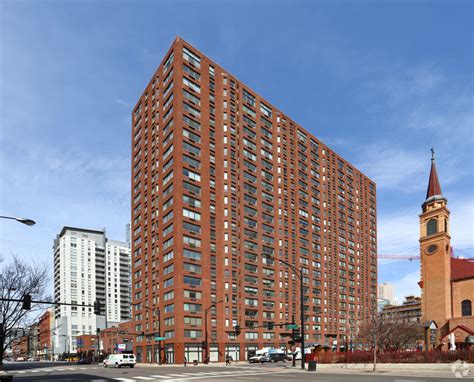 River north chicago apartments. The average rent for the River North neighborhood of Chicago, IL is , but rentals range from as little as $2,150 to as much as $6,851 depending on the rental style. What is the average rent of a Studio apartment in River North, IL? 