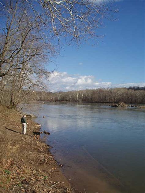 Riverbend Park Hike - HikingUpward