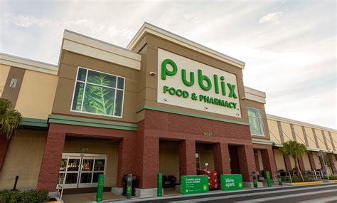 Charlotte–Lee–Collier. Publix Super Markets opened a new store in Fort Myers on Thursday. The 46,791-square-foot store is at 16950 San Carlos Blvd. in the San Carlos shopping center. In a news release announcing the opening, the chain says to mark the occasion it is donating $1,000 in nonperishable food items to the Gladiolus Food Pantry.