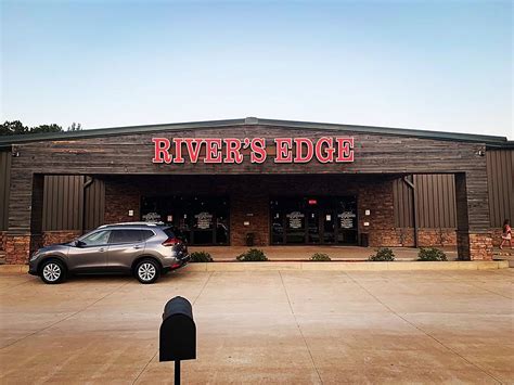 Riveredge bingo. Apr 15, 2014 ... GREENE COUNTY, Alabama -- Recently filed court documents show that raids on four bingo halls in Greene County this month were some of the ... 