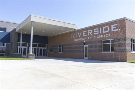 If you’re in the market for a new car in Macon, Georgia, look no further than Riverside Ford. With a wide selection of vehicles and a commitment to excellent customer service, Rive.... 