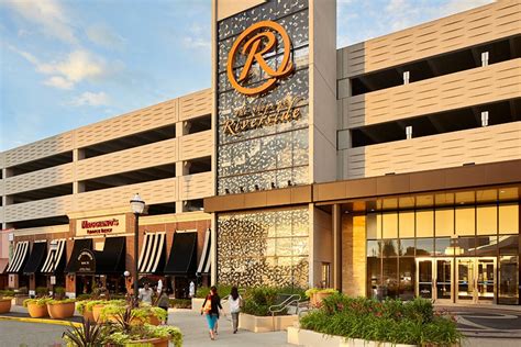 A beautiful and sophisticated retail destination for world-class luxury shopping, dining and entertainment, The Shops at Riverside® is conveniently located only minutes from Manhattan in the affluent suburban area of Bergen County, New Jersey.. 