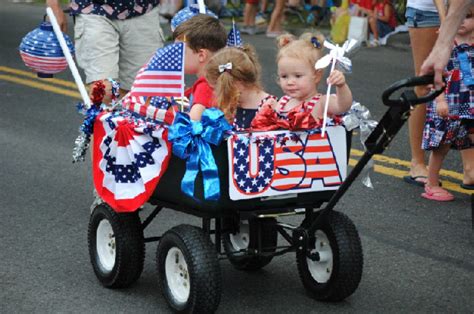 Riverton Fourth of July: Parade, Pet Pageant, Raft Race and More