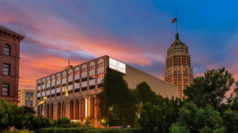 Riverwalk plaza hotel & suites. Book Riverwalk Plaza Hotel, San Antonio on Tripadvisor: See 1,004 traveler reviews, 736 candid photos, and great deals for Riverwalk Plaza Hotel, ranked #36 of 398 hotels in San Antonio and rated 4 of 5 at Tripadvisor. 