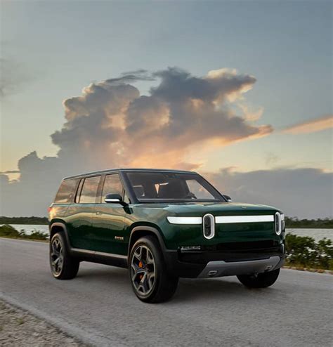 Rivian R1S Salary Sacrifice WeVee™