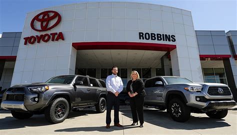 Robbins toyota. Special - New 2024 Toyota Tundra 4WD 4WD 1794 Edition Hybrid CrewMax 5.5' Bed . Stock: 24192. Click to Call for Pricing ... Robbins Toyota. Kings Hwy & I-30 6233 Mall ... 