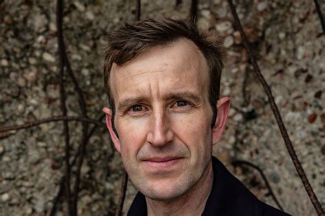 Robert Macfarlane wins inaugural Weston International Award for non-fiction author