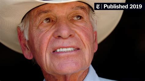 Robert Norris, Marlboro Man Who Didn’t Smoke, Dies at 90